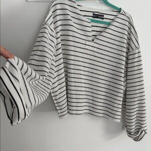 Urban Outfitters White and Black Striped V-Neck Sweater